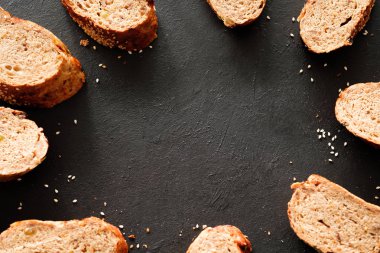 ekmek fırın kompozisyon kepekli dilimin çerçeve