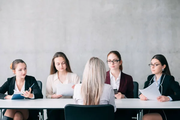 Entrevista de trabajo reclutador miembros del equipo contratación de personal — Foto de Stock