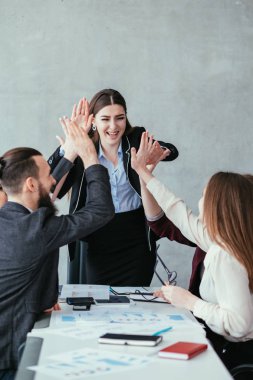 Kurumsal büyüme oranı istatistikleri takım kopya alanı