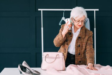 üst düzey iş kadın giysisi eğilimleri alışveriş