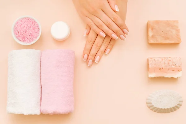 女性の手美容ケア治療コピー スペース — ストック写真