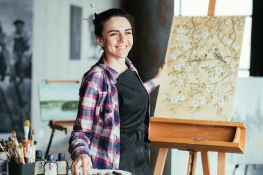 hatıralar fikir kadın sanatçı resim sanat