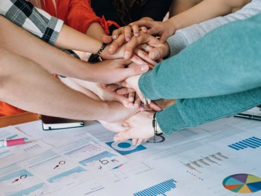 Millennials iş projesi geliştirme takım çalışması