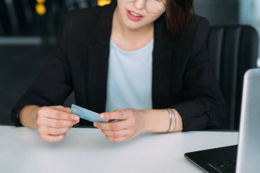 Online satın alma ödeme para transferi kredi kartı