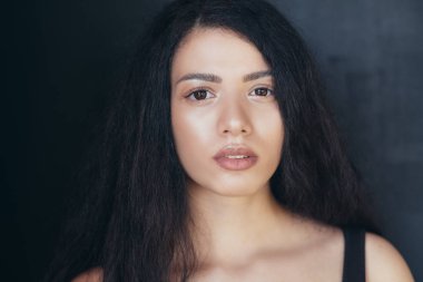 düşünceli niyet duygusal kız portre