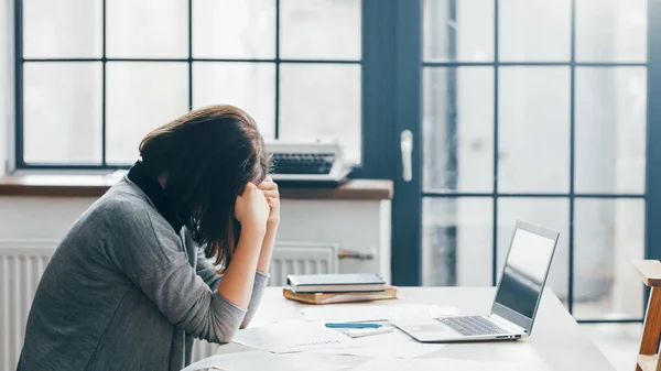 Office routine overloaded tasks deadlines — Stock Photo, Image