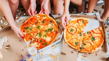 özel etkinlik parti kızlar pizza fast food teslimat