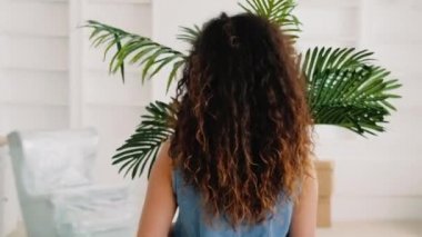 bayan yeni daire hareketli ev iç canlandırmak