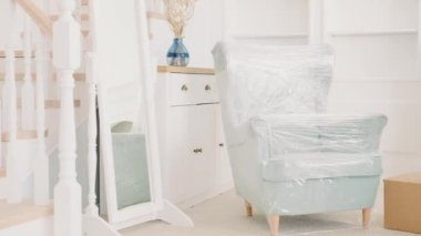 eve yeni hayat daire değiştirmeye başlamak hareketli