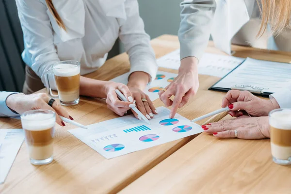 Business analysis project development meeting — Stock Photo, Image