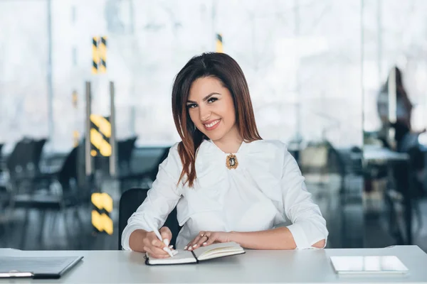 Business woman successful female team leader — Stock Photo, Image