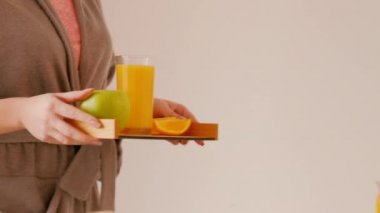 sağlıklı kahvaltı sabah alışkanlıkları taze meyve diyeti