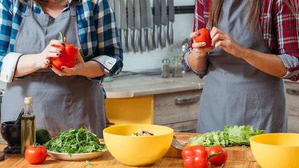Vegetarisk näring Hem Matlagning familj fritid — Stockfoto
