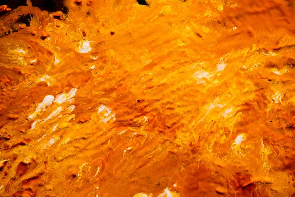 Абстрактна помаранчева фарба фоновий рідинний мікс ефект — стокове фото