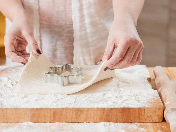 Ev yapımı bisküvi hamuru tarifi pişirme pasta — Stok fotoğraf