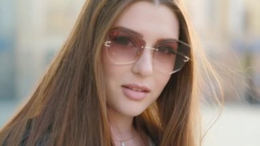 kırılgan kadın doğa muhteşem esmer bayan