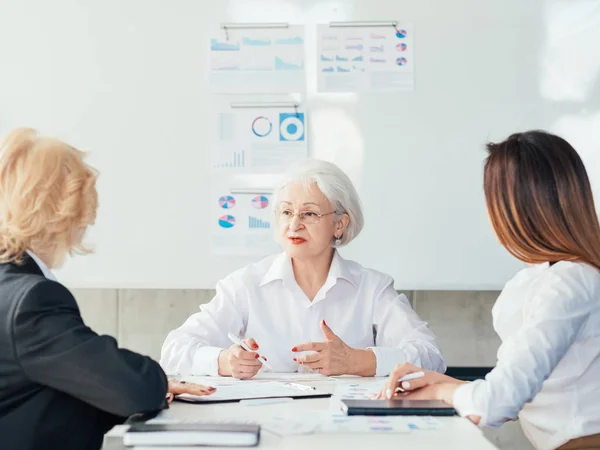 Corporate Board Senior Ceo Führungskräfte Ziel — Stockfoto