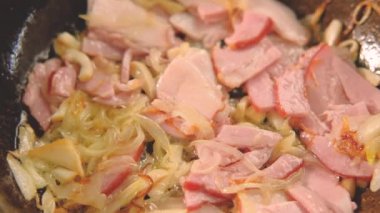 gıda pişirme maddeleri pan jambon pastırma soğan kalamar