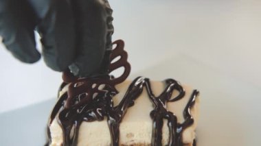 yemek Styling garnitür cheesecake çikolata dekor