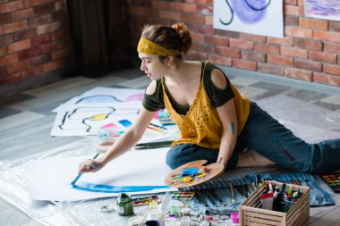 sanat gevşeme bayan boyama soyut sanat eserleri