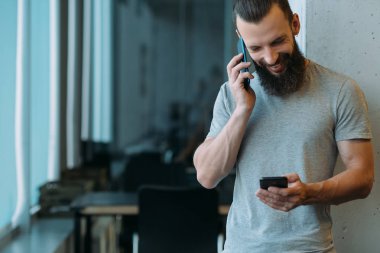 proje yönetimi adam akıllı telefonlar ofis konuşmak