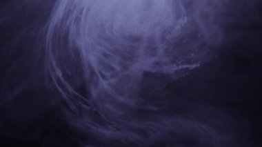 ışık ışını koyu sular arama hareketli mor mürekkep karışımı