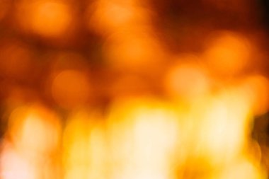 kırmızı sarı bokeh ışıkları sonbahar arka plan bırakır