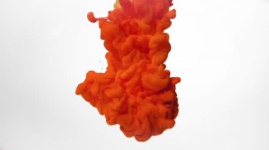 kırmızı mürekkep enjekte su akışı duman sıvıbeyaz