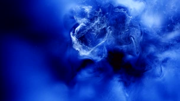 墨运动水蓝色漩涡空间慢动作发光 — 图库视频影像