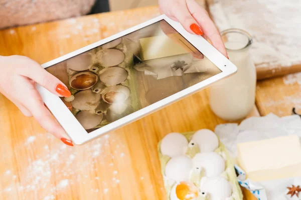 online culinary recipe tablet ingredients dough