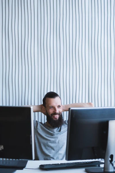 Successful business project happy male engineer — Stock Photo, Image