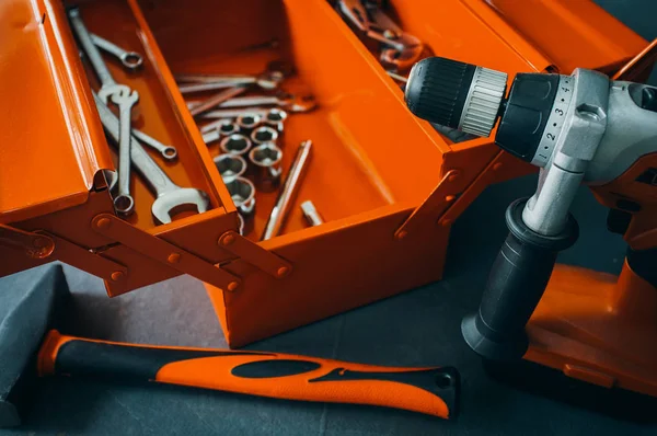 Instrumentos mecânicos da chave da caixa de ferramentas da oficina — Fotografia de Stock
