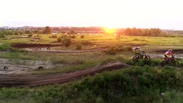 Motocross competition speeding country terrain — Stock Video