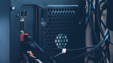 PC sistem ünitesi ana bilgisayar denetleyicisi arayüz tel