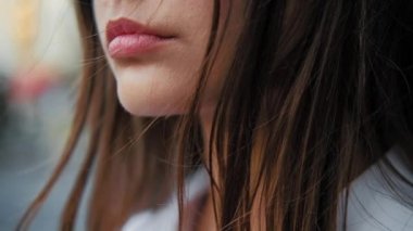 dudakları düzeltme barışçıl genç kadın remodeling