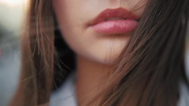 Beleza estética inovação lábios cheios mulher jovem — Vídeo de Stock