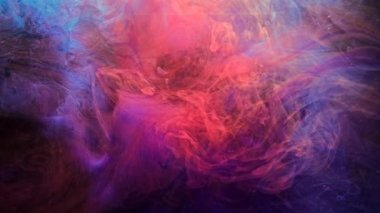 mürekkep karışımı kimyasal zehir pembe mavi renkli sis