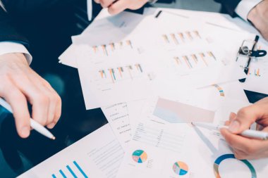 finansal araştırma iş ortakları toplantısı