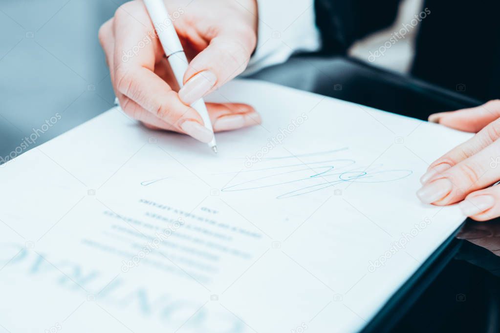 successful negotiation business woman contract