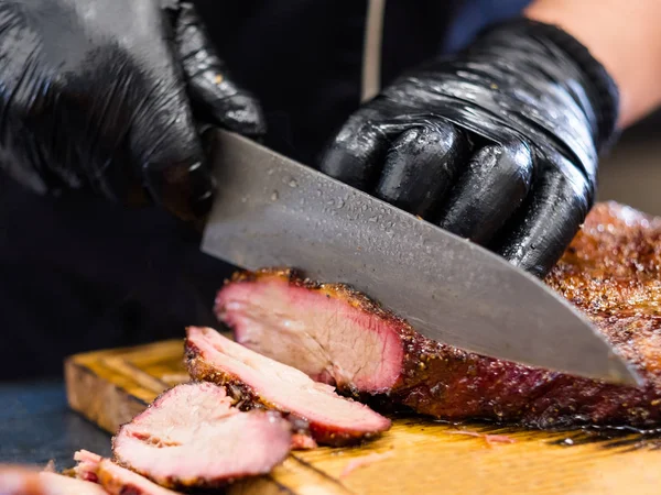 Grill restaurant kitchen chef smoked beef brisket — Stock Photo, Image