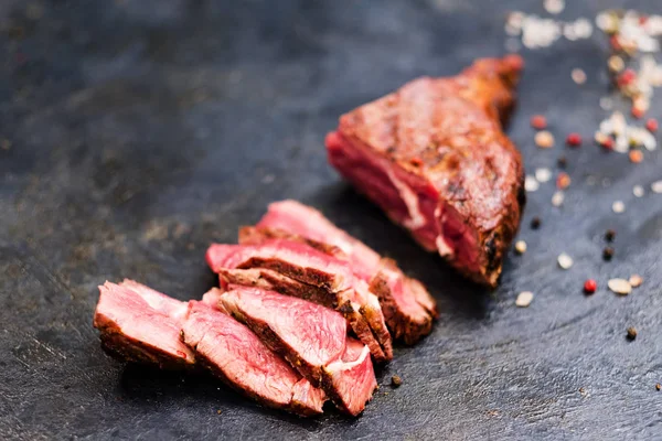 BBG kött recept cowboy biff medium grillad nötkött — Stockfoto