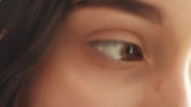 hayal kırıklığı keder kahverengi gözleri hassas kadın