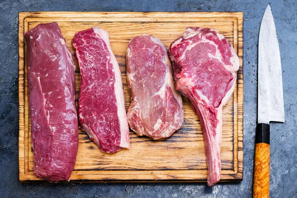 Кулинарные мастер-класс стейк рецепт сырого мяса говядины — стоковое фото