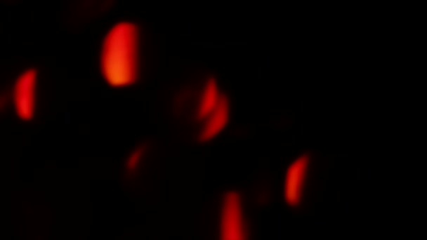 Luces que fluyen deslumbramiento misterioso manchas borrosas rojas — Vídeos de Stock