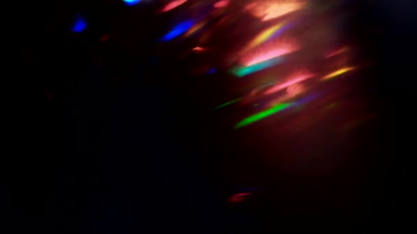 Faisceaux lumineux étincelles festives lumières multicolores — Video