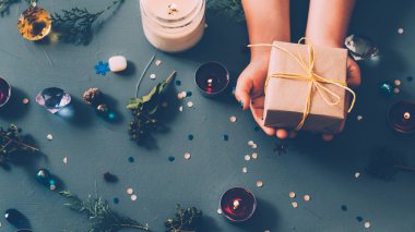 diy noel hediye çocuk kutusu bitki dekorasyon