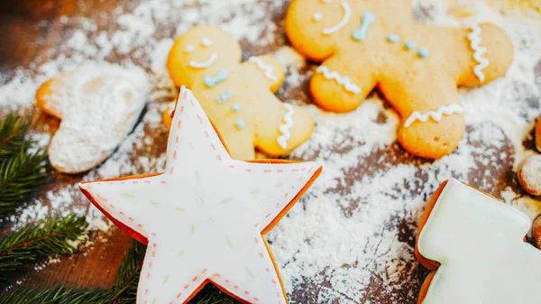 Panadería de Navidad comida casera galletas de jengibre — Foto de Stock