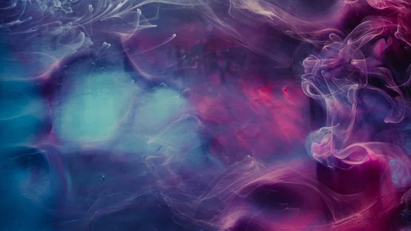 Fumaça vazamento feitiço magia azul magenta mistura de vapor — Fotografia de Stock