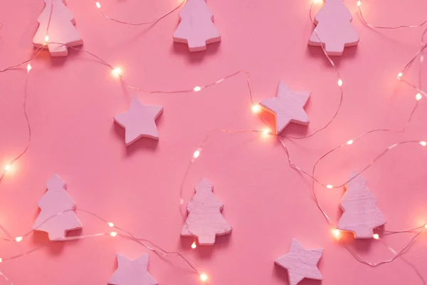 Roze kerstmis decoratieve achtergrond ster dennenboom — Stockfoto