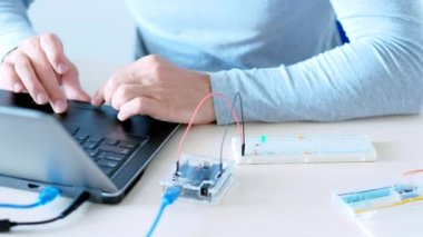 elektronik mühendisliği yazılım geliştirici panosu